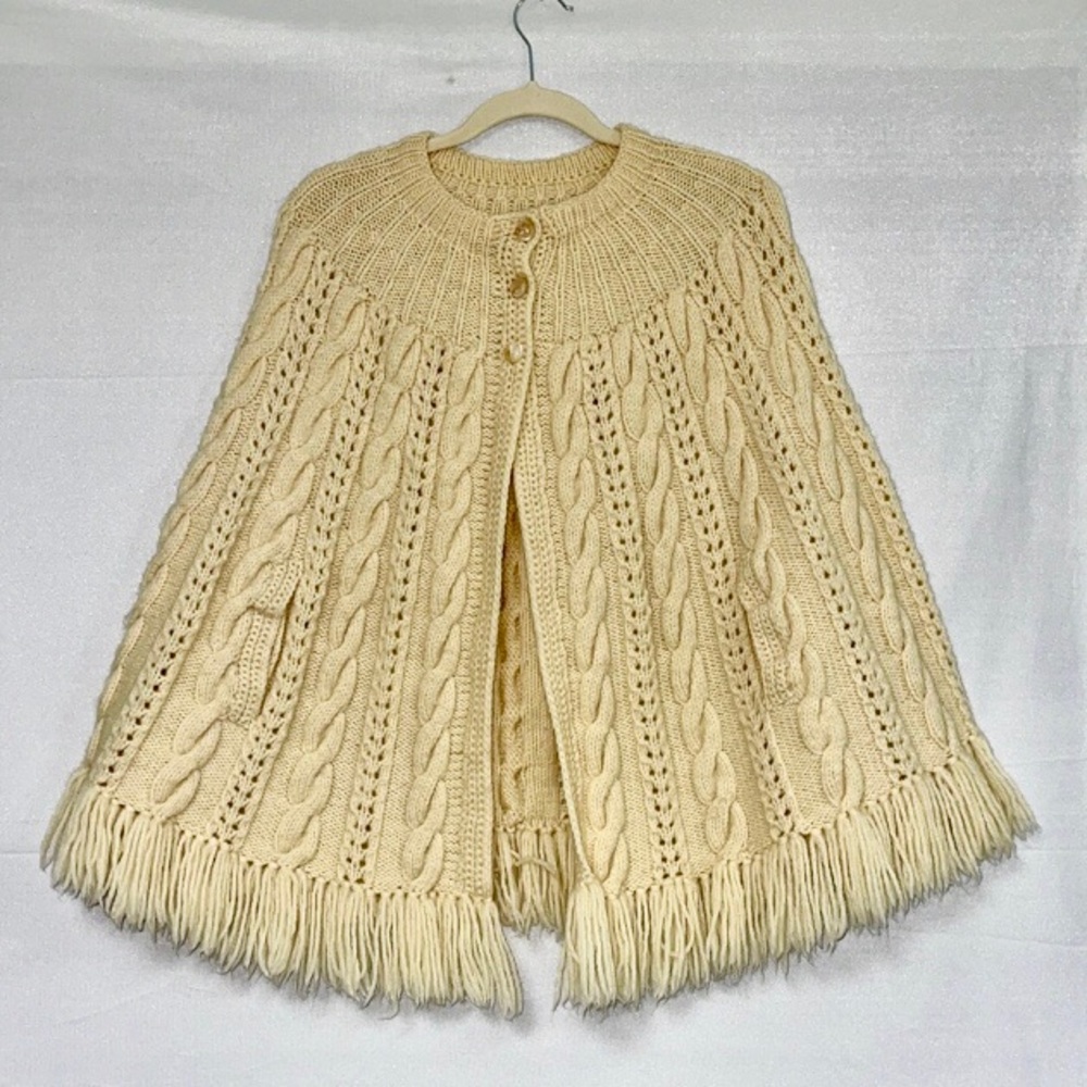 Vintage Handmade Knit Cape w/ Pearl Button